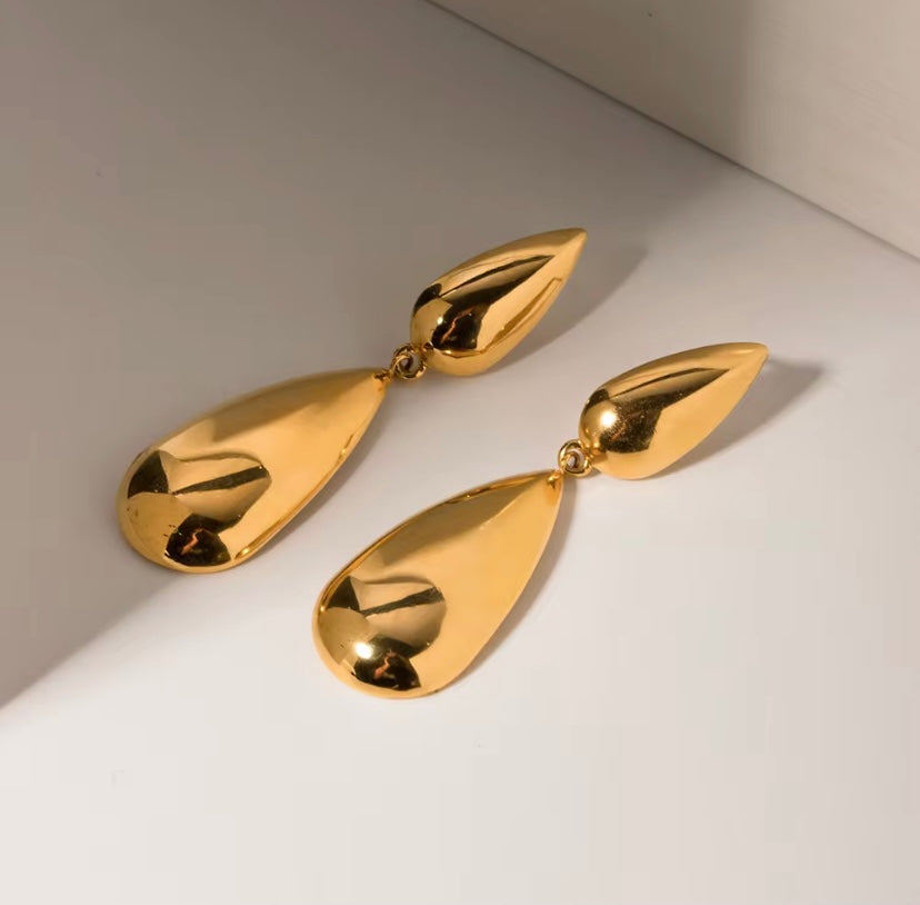 Nayla earring